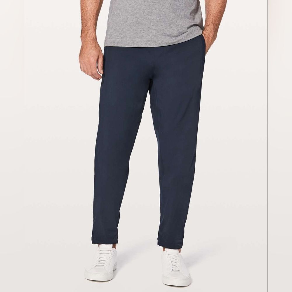 Men's Lululemon Great Wall Pant 32" inseam Navy Pants